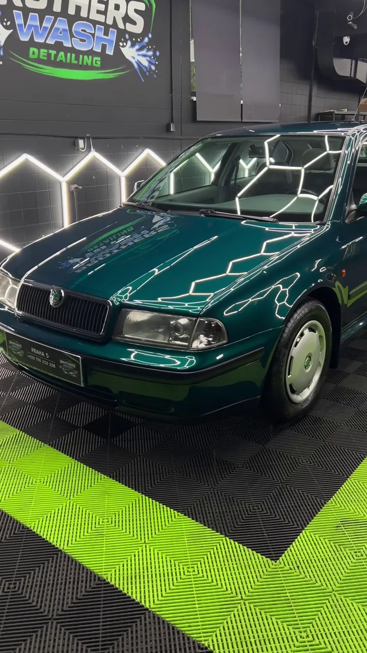 Škoda Octavia ve studiu Brothers Wash